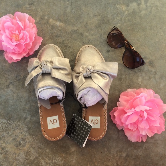 DV by Dolce Vita Shoes - Bow espadrilles mules metallic silver